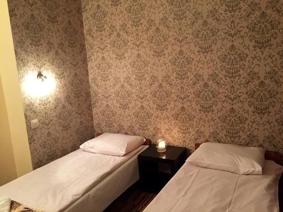 Tarczyn Maluch酒店 外观 照片