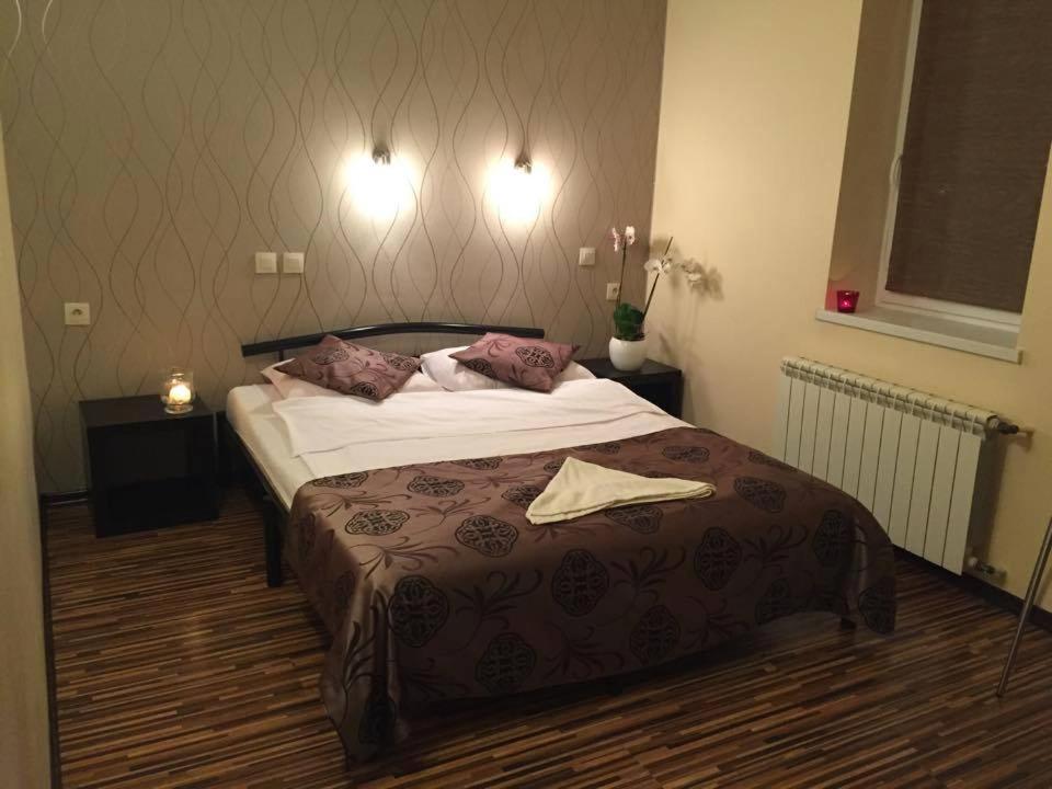 Tarczyn Maluch酒店 外观 照片